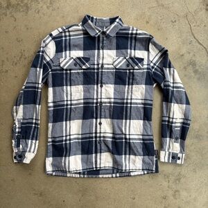 Patagonia Navy and Cream Checkered Long Sleeve Flannel Medium